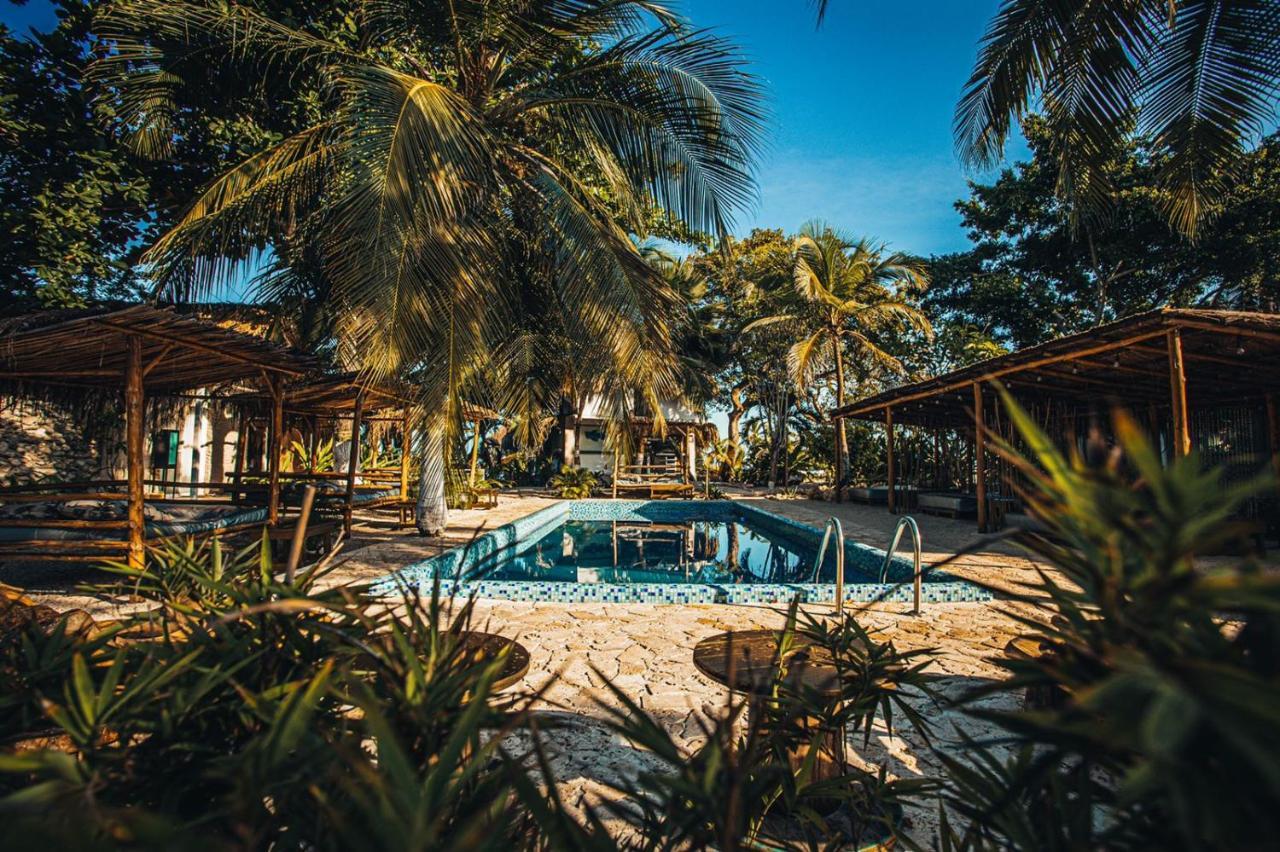 Namaste Club & Hotel 3*